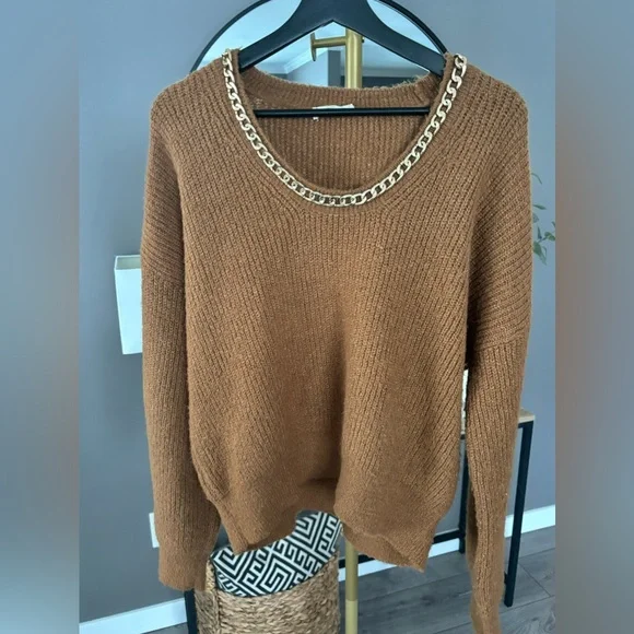 Mango Chain Accent  Sweater - Picture 5 of 5